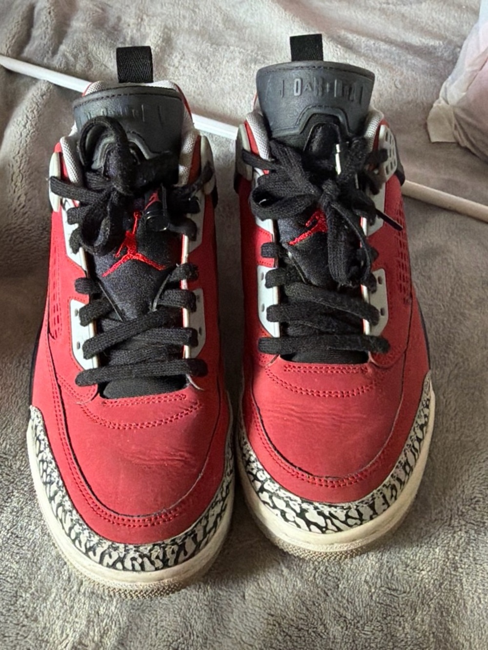 Jordan Men's Red and Black Retro Basketball Sneakers with Elephant Print